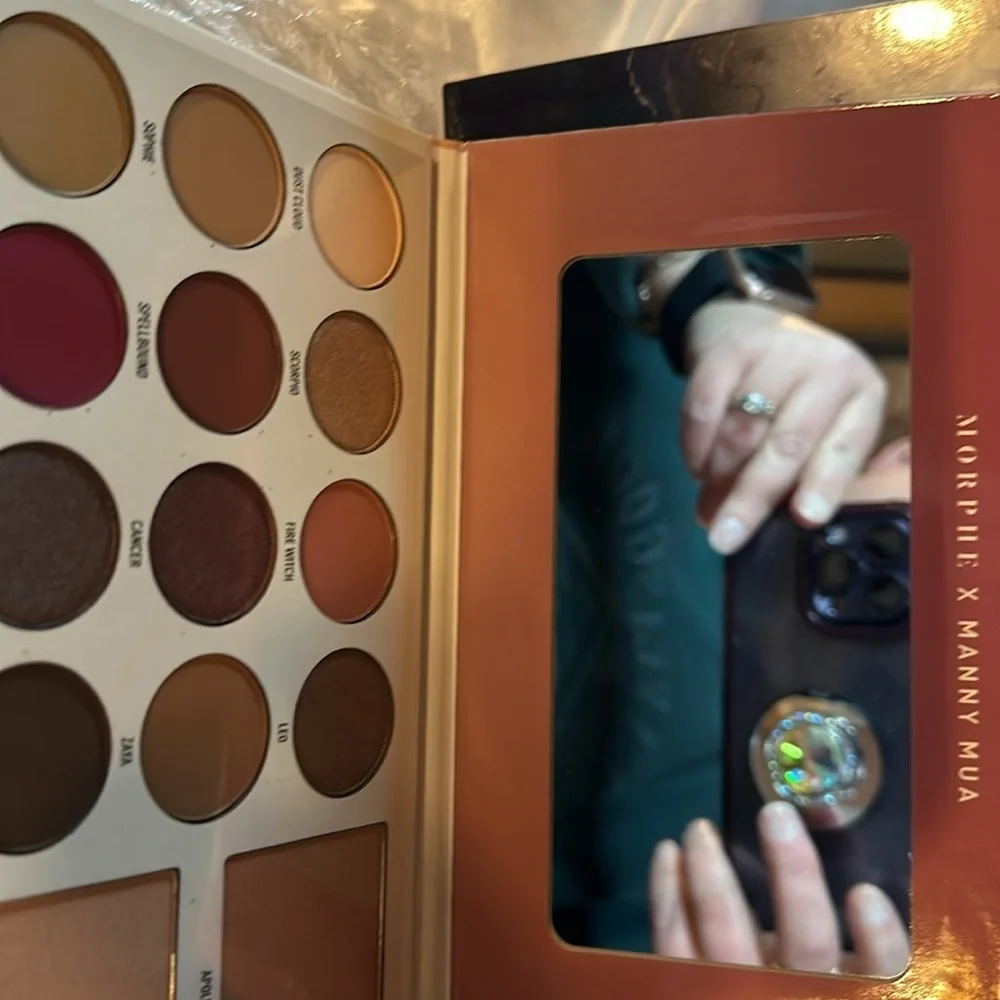 Morphe X Manny Mia Glam Palette Eyeshadow + Highlighter Palette Eyeshadow.